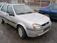 Aripa dreapta fata Ford Fiesta 4 2001 1.3 Benzina Cod motor J4T 60CP/44KW