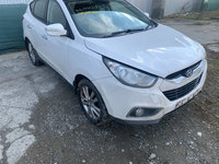 Aripa dreapta fata Hyundai ix35 2012 suv 2.0 crdi 4x4