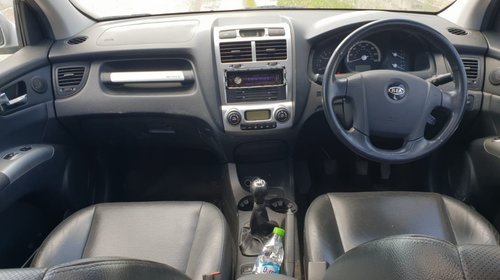 Aripa dreapta fata Kia Sportage 2005 suv 4x4 2.0 crdi d4ea