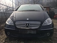 Aripa dreapta fata Mercedes A-CLASS W169 2005 Limuzina A180