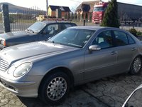 Aripa dreapta fata Mercedes E-Class W211 2004 2,2 2,2