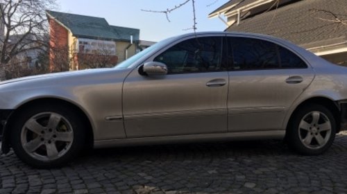 Aripa dreapta fata Mercedes E-Class W211 2005 Limuzina 2148