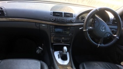 Aripa dreapta fata Mercedes E-Class W211 2005 Limuzina 2148