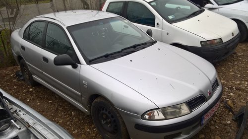 Aripa dreapta fata Mitsubishi Carisma 2002 sedane 1.9 DI-D