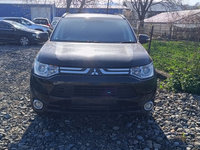 Aripa dreapta fata Mitsubishi Outlander 2013 SUV 2.2 DI-D 4X4