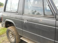 Aripa dreapta fata Mitsubishi Pajero