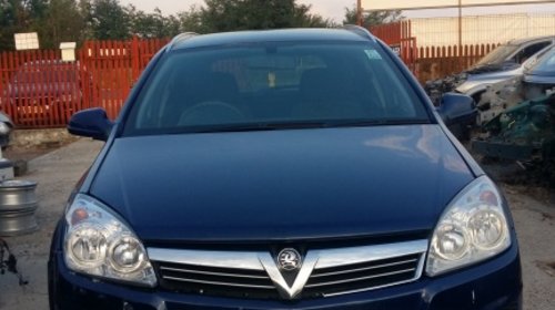 Aripa dreapta fata Opel Astra H Facelift an 2