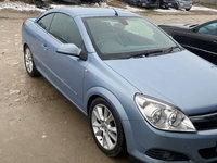 Aripa dreapta fata Opel Astra H TwinTop; Cod Culoare: Z21C