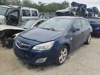 Aripa dreapta fata Opel Astra J 2011 hatchback 1.3 cdti