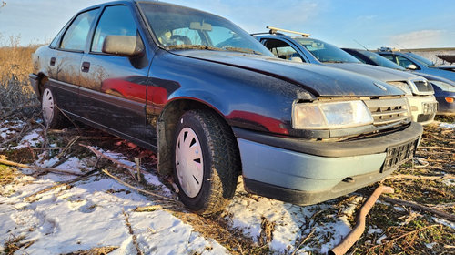 Aripa dreapta fata Opel Vectra A 1991 Berlina 1.6