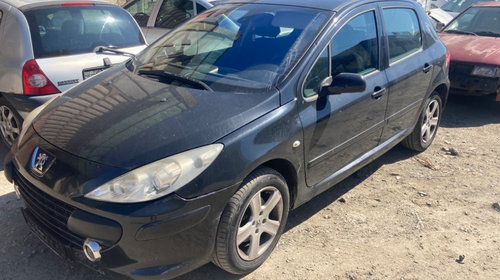 Aripa dreapta fata Peugeot 307 2006 Hatchback