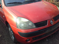 Aripa dreapta fata Renault Clio 2005 Symbol 1.5 DCI