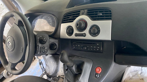 Aripa dreapta fata Renault Kangoo 2 2013 Monovolum 1.5