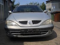 Aripa dreapta fata Renault Megane 2000 HATCHBACK 1.4 16V