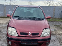 Aripa dreapta fata Renault Scenic 2001 Hatch 1,6 benzina