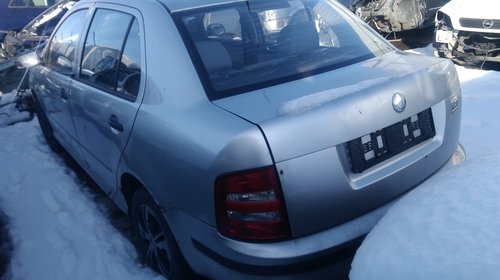 Aripa dreapta fata Skoda Fabia 2006 Berlina 1896