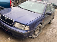 Aripa dreapta fata Skoda Octavia 1999 LIMUZINA 1.9 TDI