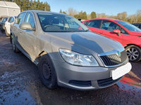 Aripa dreapta fata Skoda Octavia 2 2011 BERLINA 1.6 TDI