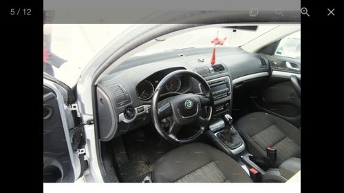 Aripa dreapta fata Skoda Octavia 2012 Break 1.6 tdi