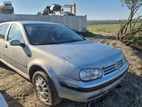 Aripa dreapta fata Volkswagen Golf 4 2000 HatchBack 1.4