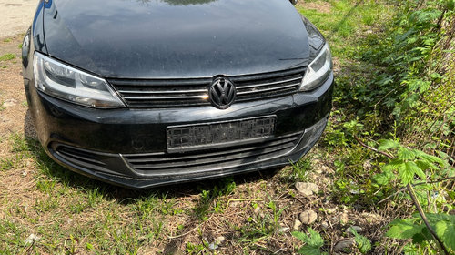 Aripa dreapta fata Volkswagen Jetta 2015 sedan 1.8 tsi