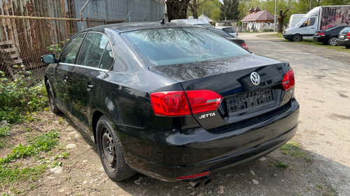 Aripa dreapta fata Volkswagen Jetta 2015 sedan 1.8 tsi