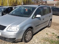 Aripa dreapta fata Volkswagen Touran 2004 MONOVOLUM 1.9 TDI