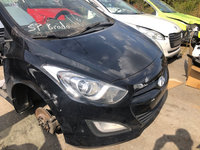 Aripa dreapta Hyundai i30 an 2014