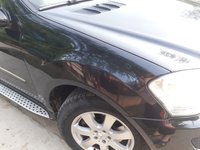 Aripa dreapta Mercedes Ml W164