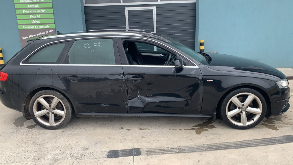 Aripa dreapta spate Audi A4 B8 variant break combi