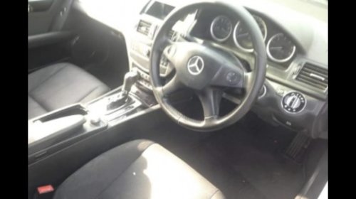 Aripa dreapta spate Mercedes C-Class S204 2009 berlina 2198