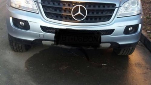 Aripa dreapta spate Mercedes M-CLASS W164 2006 Jeep 3.0