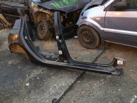 Aripa dreapta spate renault clio 3 an 2008 in 5 usi