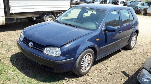 Aripa dreapta spate VW Golf 4 1998 hatchback 1.4