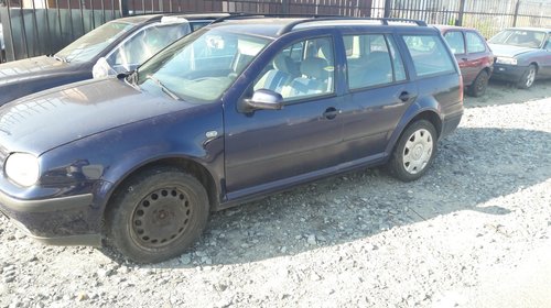 Aripa dreapta spate VW Golf 4 2000 COMBI 1.9 TDI