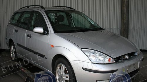 Aripa fata Ford Focus an 2003 - 51667 benzina