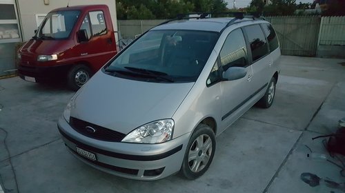 Aripa fata Ford Galaxy