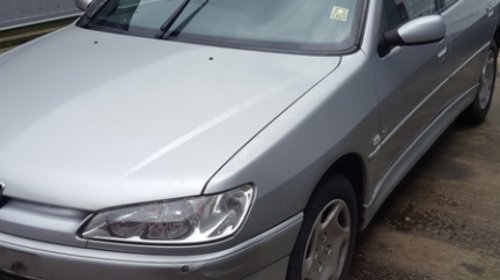 Aripa fata PEUGEOT 306, modelul masina 1997- 2002 Oradea