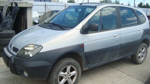 Aripa fata Renault Scenic 1 RX4 motor 2.0i 16V cod F4R din 2002