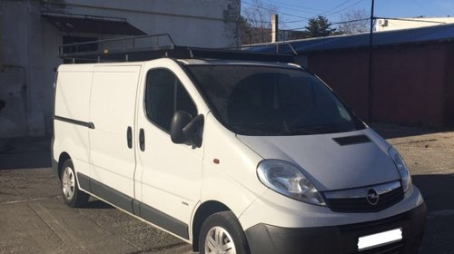 Aripa fata stanga Opel Vivaro 2.0 Diesel 2008.