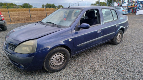 Aripa fata stanga Renault Clio 2 [1998 - 2005] Symbol Sedan 1.5 dCi MT (65 hp)