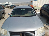 Aripa fata stanga Volkswagen VW Passat B5.5 [facelift] [2000 - 2005] wagon 1.6 AT (102 hp)