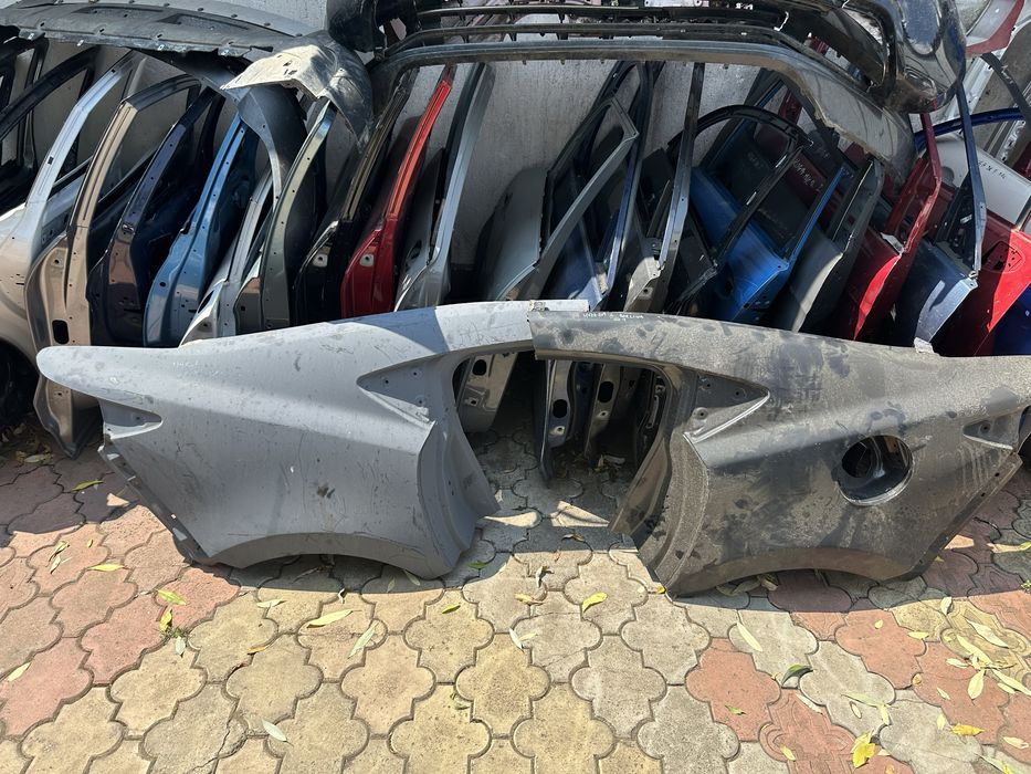 Aripa spate stanga / dreapta Mazda 6 berlina 2020/2021/2022/2023