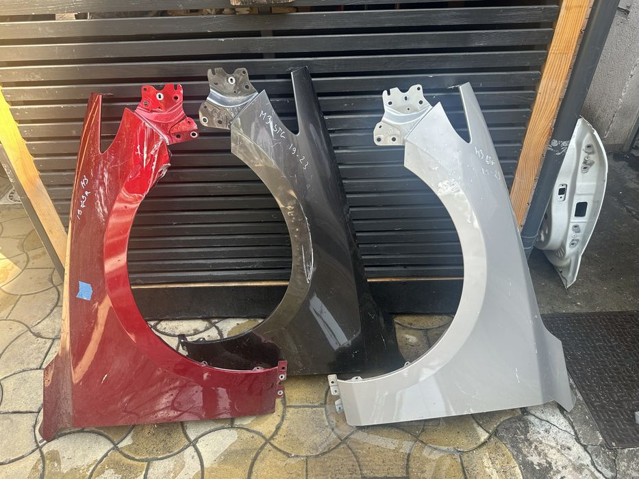 Aripa stanga / dreapta Mazda 3 2019/2020/2021/2022/2023