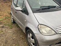 Aripa stanga dreapta Mercedes A190 A Class din 2000