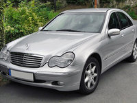 Aripa stanga/dreapta Mercedes C Class W203 an 2001-2007 , orice culoare , aripi noi