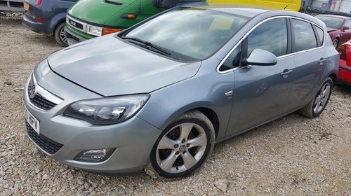 ARIPA STANGA- DREAPTA OPEL ASTRA J 2011