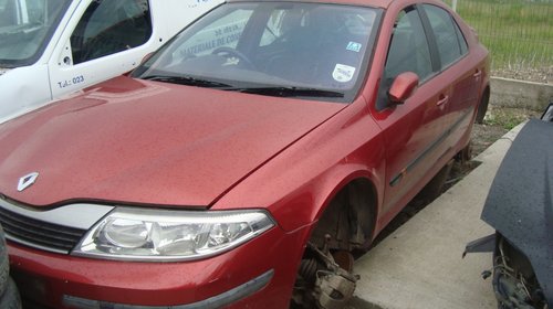 Aripa stanga / dreapta Renault Laguna 2 din 2