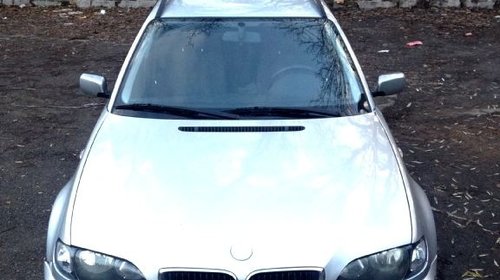 Aripa stanga fata BMW Seria 3 E46 2003 berlin