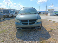 Aripa stanga fata Chrysler Voyager 2002 Minivan 2.5